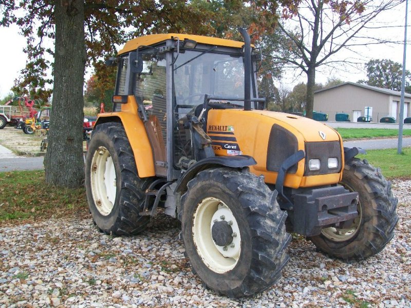 Buy Renault Tractor Second-Hand And New - Technikboerse.com
