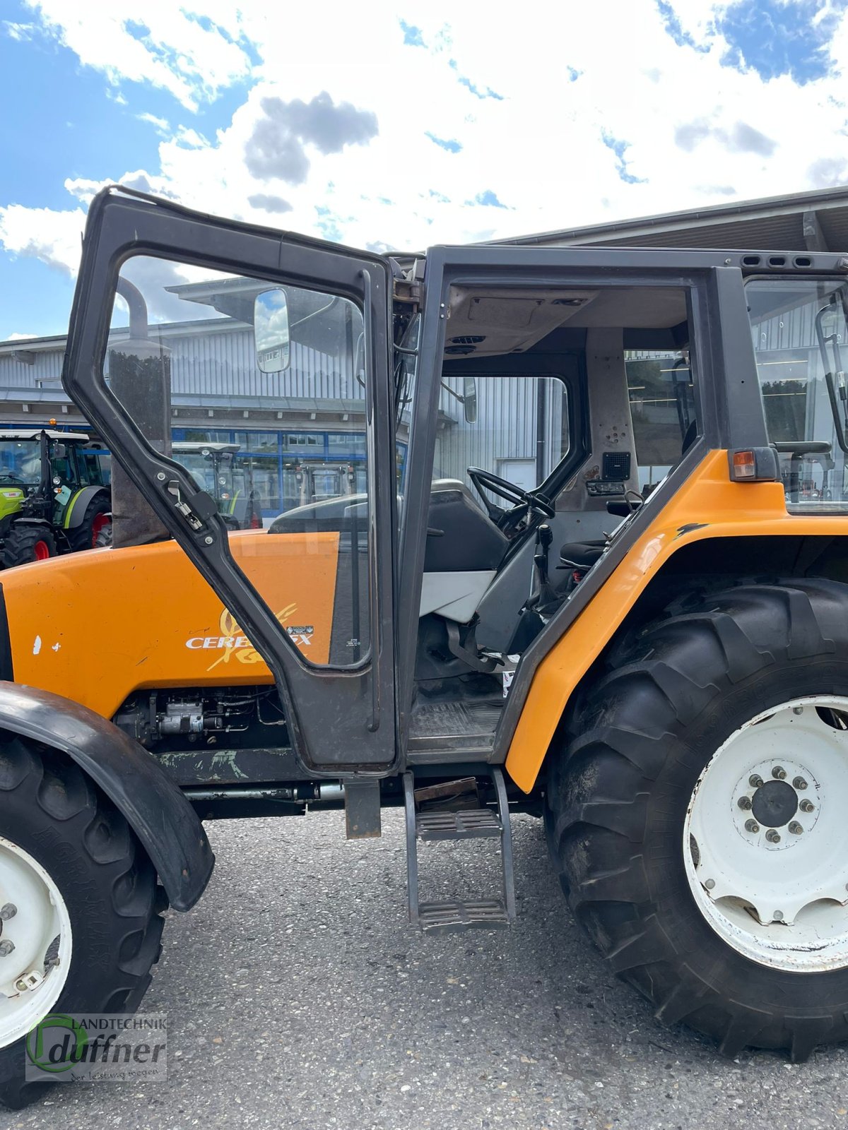 Traktor типа Renault Ceres 85 X, Gebrauchtmaschine в Münsingen (Фотография 6)