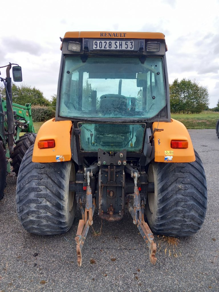 Traktor des Typs Renault Cergos 335, Gebrauchtmaschine in BRECE (Bild 4)