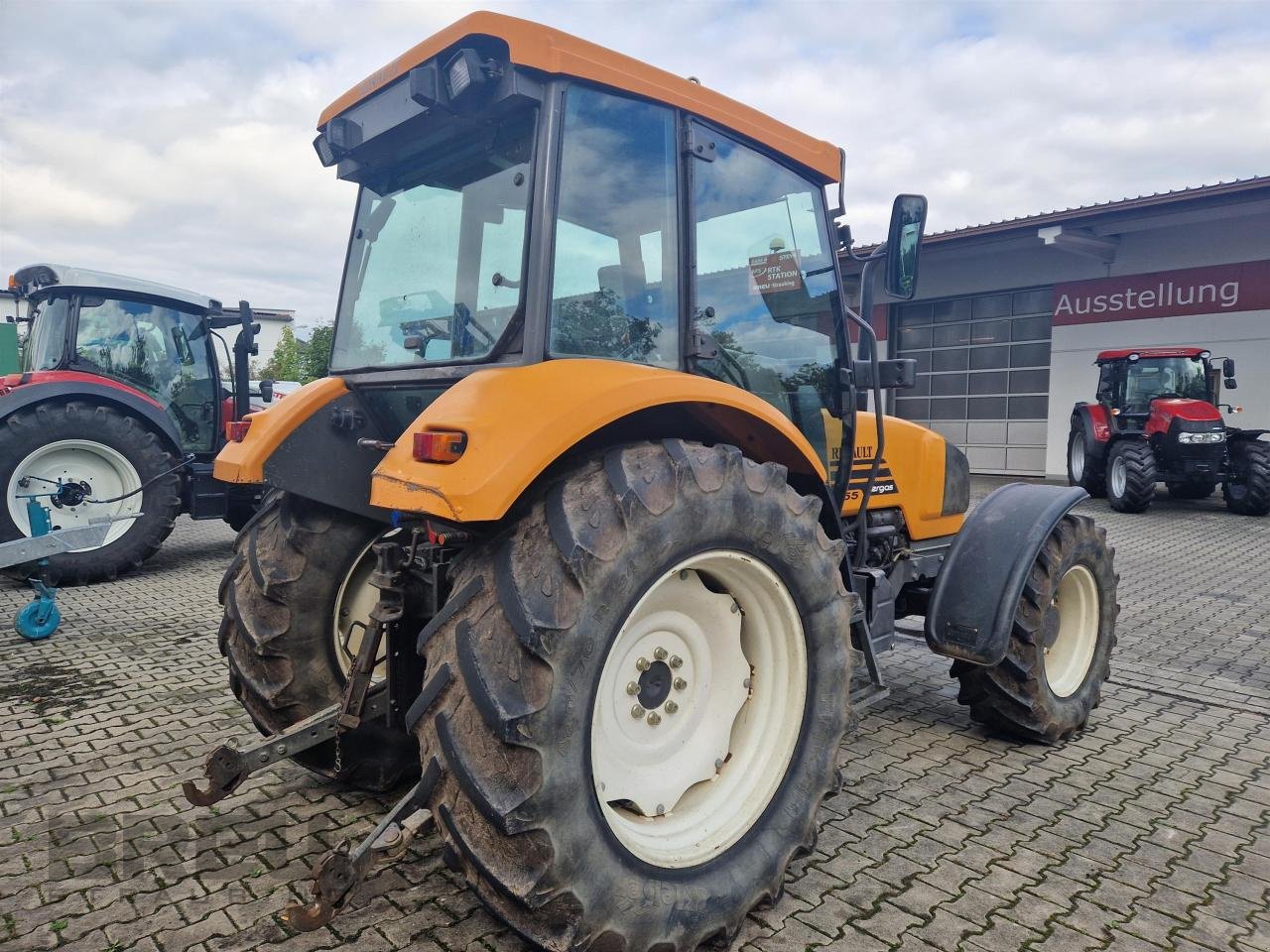 Traktor typu Renault Cergus 355 Allrad, Gebrauchtmaschine v Straubing (Obrázek 6)