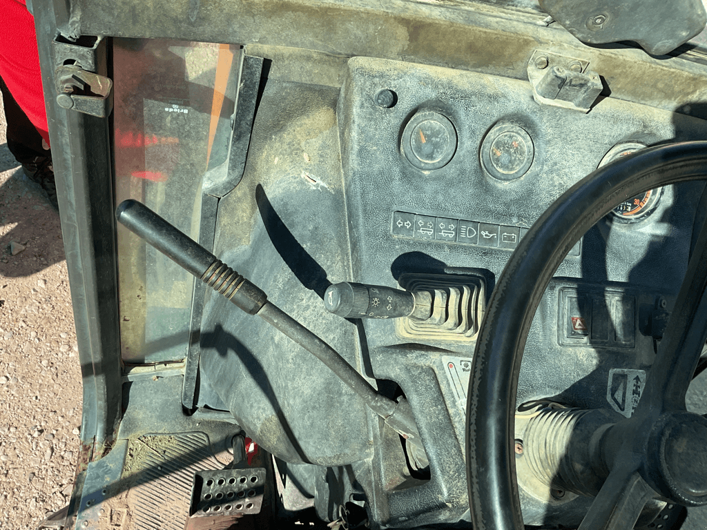 Traktor van het type Renault DIONIS 120, Gebrauchtmaschine in SAINT ANDIOL (Foto 9)