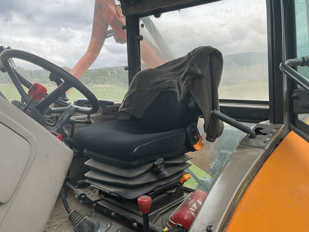 Traktor typu Renault ERGOS 436, Gebrauchtmaschine v SAINT ANDIOL (Obrázek 9)