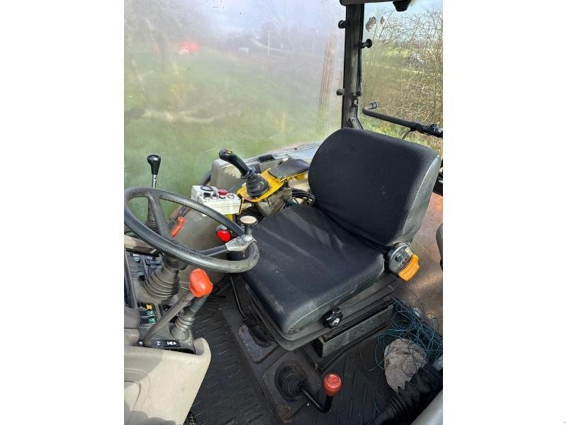 Traktor типа Renault ERGOS436, Gebrauchtmaschine в CHAUMONT (Фотография 3)