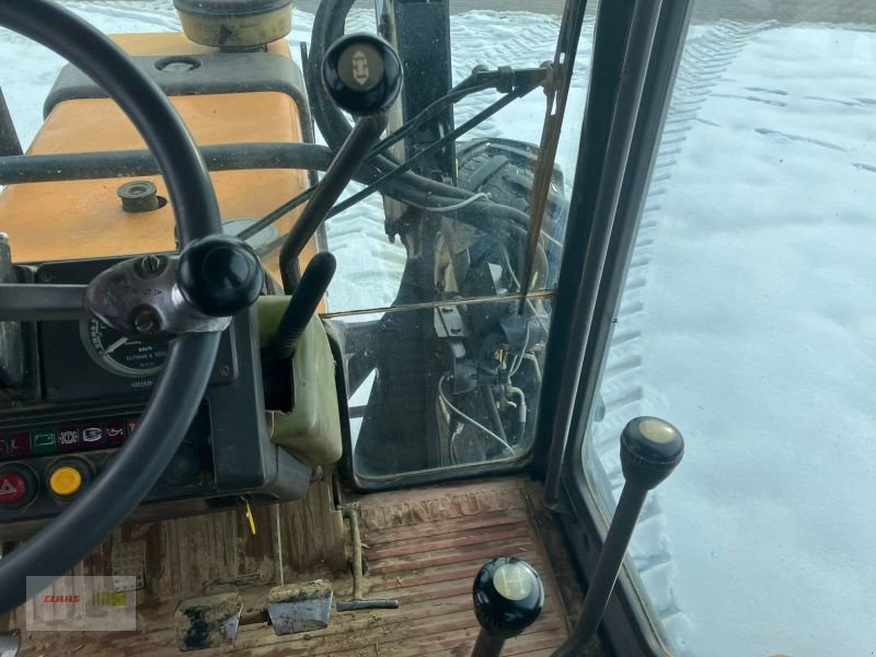 Traktor del tipo Renault GEBR. RENAULT 103.14, Gebrauchtmaschine In Mengkofen (Immagine 10)