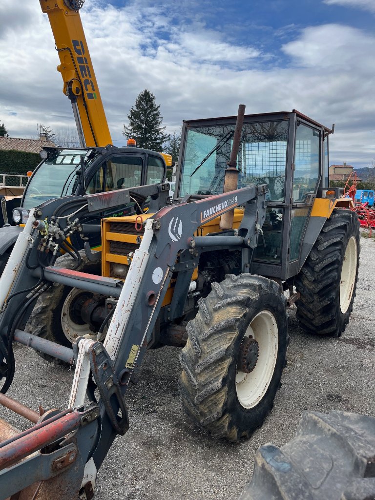 Traktor des Typs Renault LS 75-14, Gebrauchtmaschine in VERNOUX EN VIVARAIS (Bild 3)