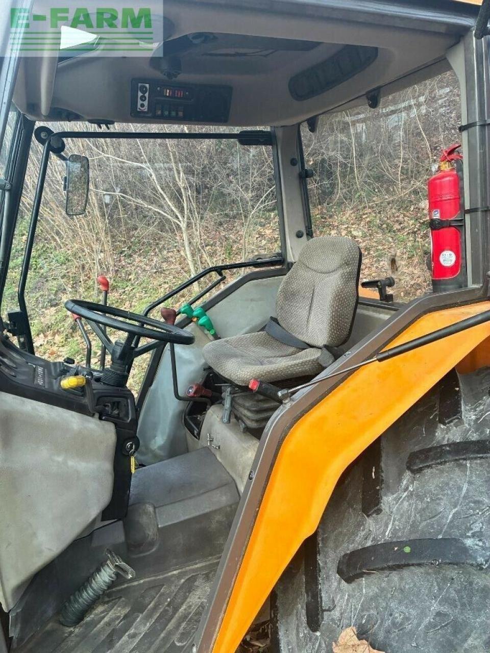 Traktor del tipo Renault pales 240, Gebrauchtmaschine en ST ANDIOL (Imagen 9)