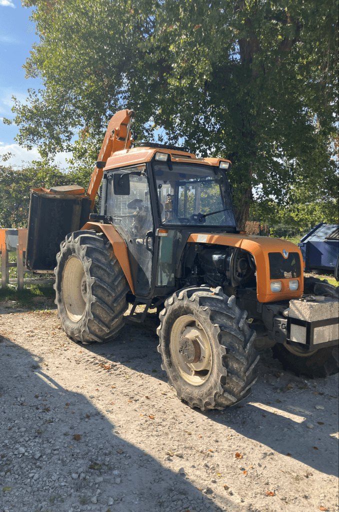 Traktor typu Renault PALES 240, Gebrauchtmaschine v SAINT ANDIOL (Obrázek 1)