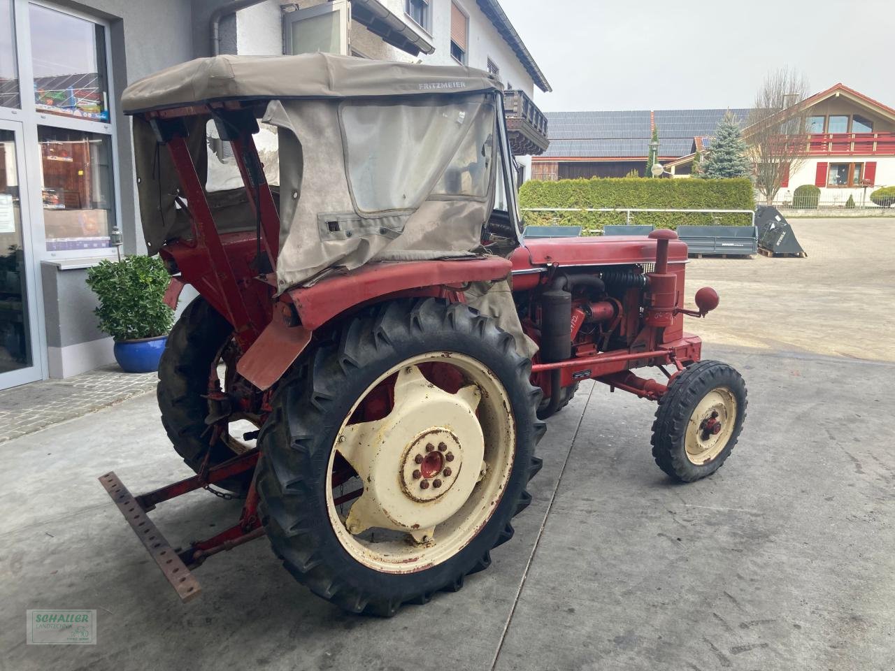 Traktor des Typs Renault Super 4, Gebrauchtmaschine in Geiselhöring (Bild 8)