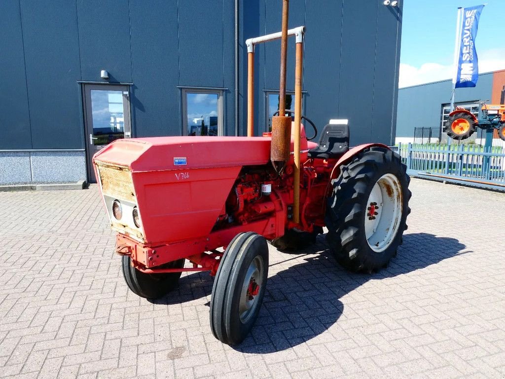 Traktor des Typs Renault Super 7 2wd / 2703 Draaiuren / Smalspoortrekker, Gebrauchtmaschine in Swifterband (Bild 3)