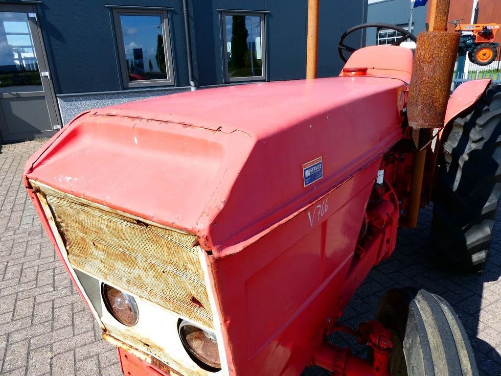 Traktor des Typs Renault Super 7 2wd / 2703 Draaiuren / Smalspoortrekker, Gebrauchtmaschine in Swifterband (Bild 5)