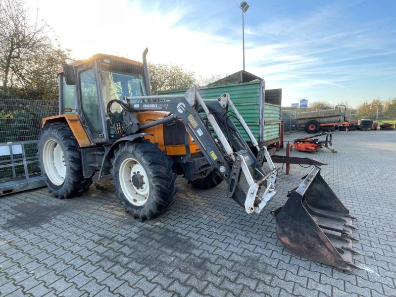 Traktor typu Renault Temis 550X met voorlader, Gebrauchtmaschine v Roermond (Obrázek 1)