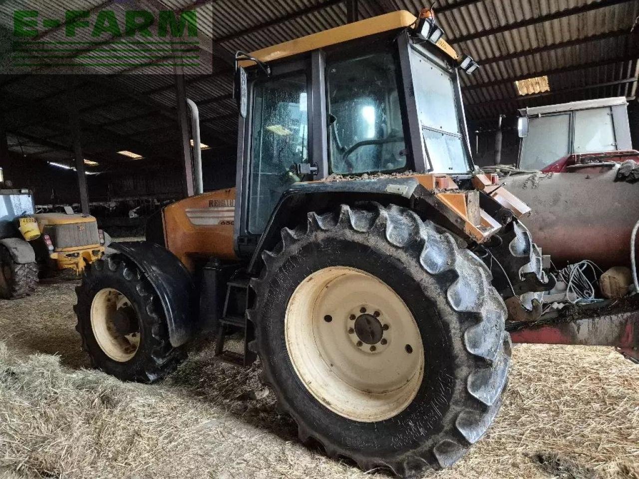 Traktor от тип Renault temis 650 z, Gebrauchtmaschine в CHAUVONCOURT (Снимка 2)