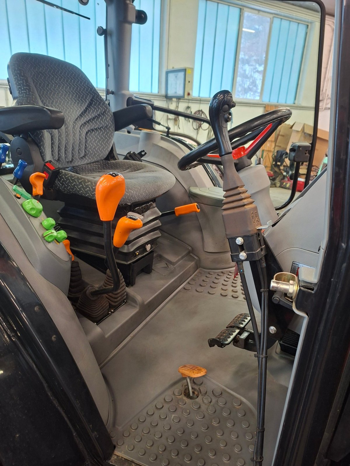 Traktor van het type Same Dorado 3 90, Gebrauchtmaschine in Feldkirchen an der Donau (Foto 3)