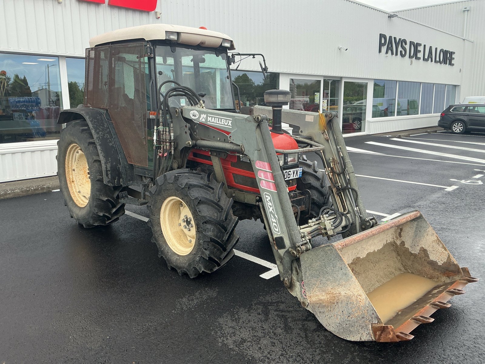Traktor от тип Same DORADO 55, Gebrauchtmaschine в ST CLEMENT DE LA PLACE (Снимка 8)