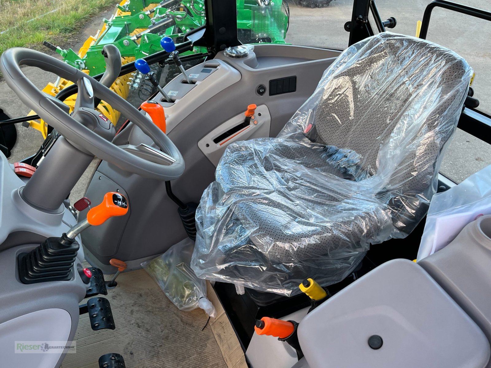 Traktor of the type Same Dorado 70 Naturale (B), Gebrauchtmaschine in Nördlingen (Picture 3)