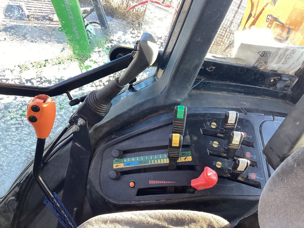 Traktor del tipo Same Dorado 86, Gebrauchtmaschine en AUMONT AUBRAC (Imagen 4)