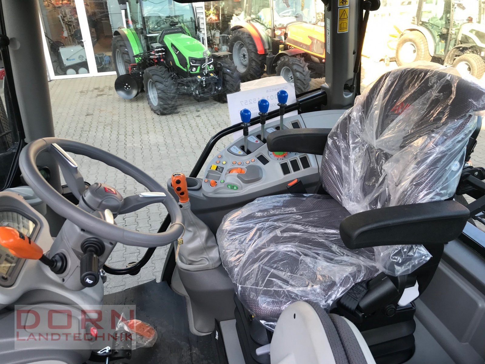 Traktor des Typs Same Explorer 125 Aktion, Neumaschine in Bruckberg (Bild 4)