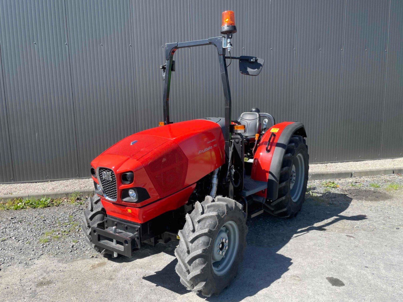 Traktor typu Same Tracteur agricole FRUTTETO 70 NATURAL (A)  Same, Gebrauchtmaschine v SAINT CLAIR SUR ELLE (Obrázok 4)
