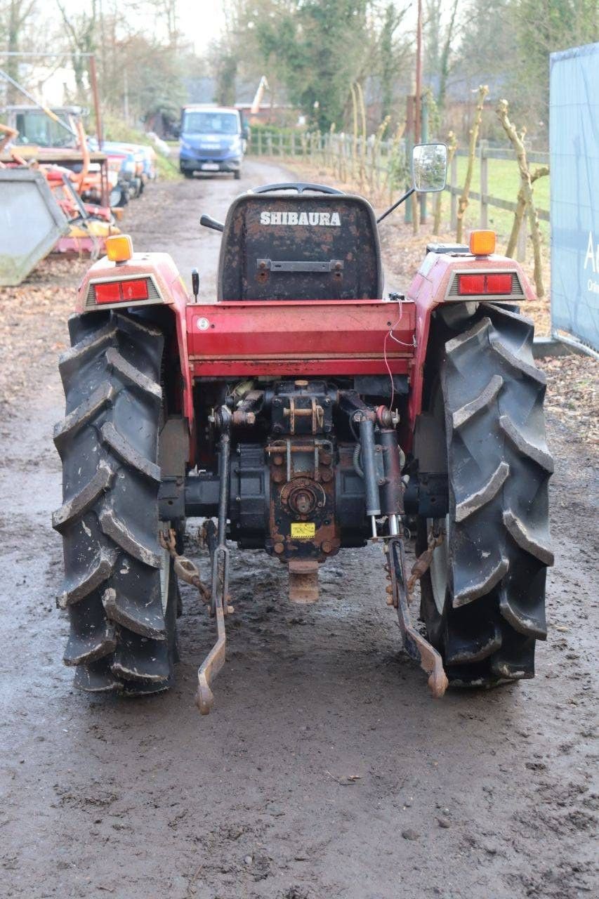 Traktor of the type Shibaura D215F, Gebrauchtmaschine in Antwerpen (Picture 5)
