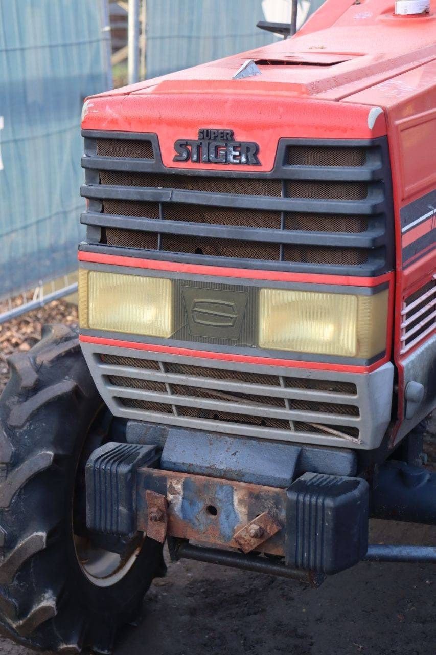 Traktor типа Shibaura D238, Gebrauchtmaschine в Antwerpen (Фотография 11)