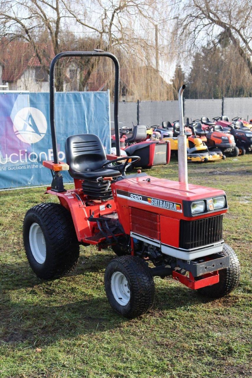 Traktor del tipo Shibaura S320, Gebrauchtmaschine en Antwerpen (Imagen 8)