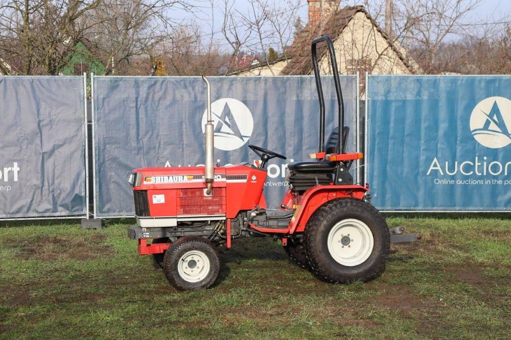 Traktor del tipo Shibaura S320, Gebrauchtmaschine en Antwerpen (Imagen 1)