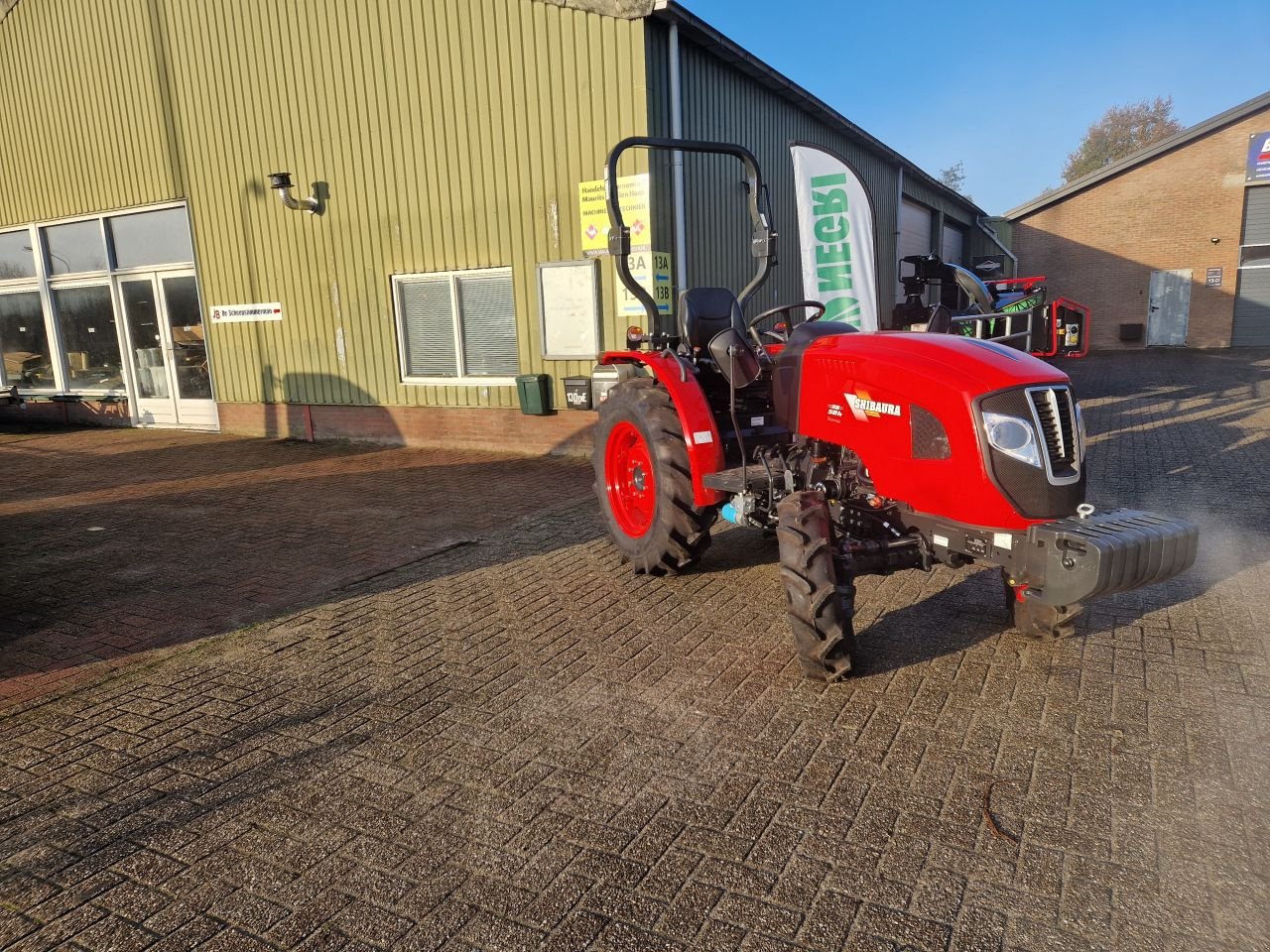 Traktor des Typs Shibaura SB50H, Neumaschine in Smilde (Bild 2)