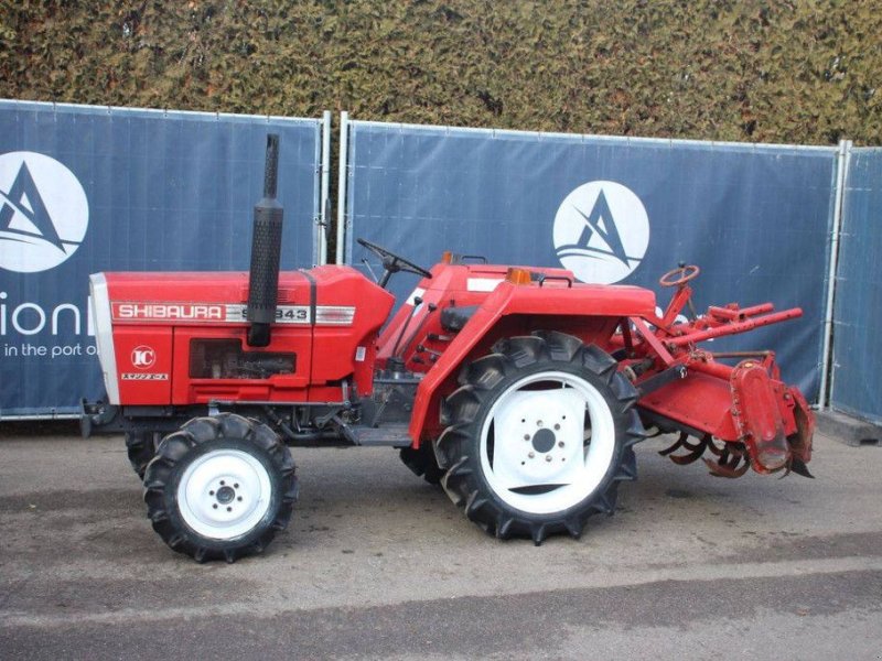 Traktor типа Shibaura SD1843, Gebrauchtmaschine в Antwerpen