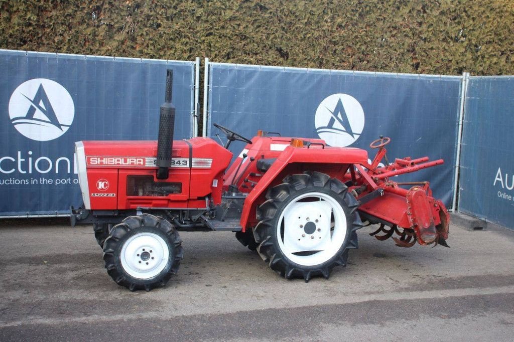 Traktor del tipo Shibaura SD1843, Gebrauchtmaschine In Antwerpen (Immagine 1)