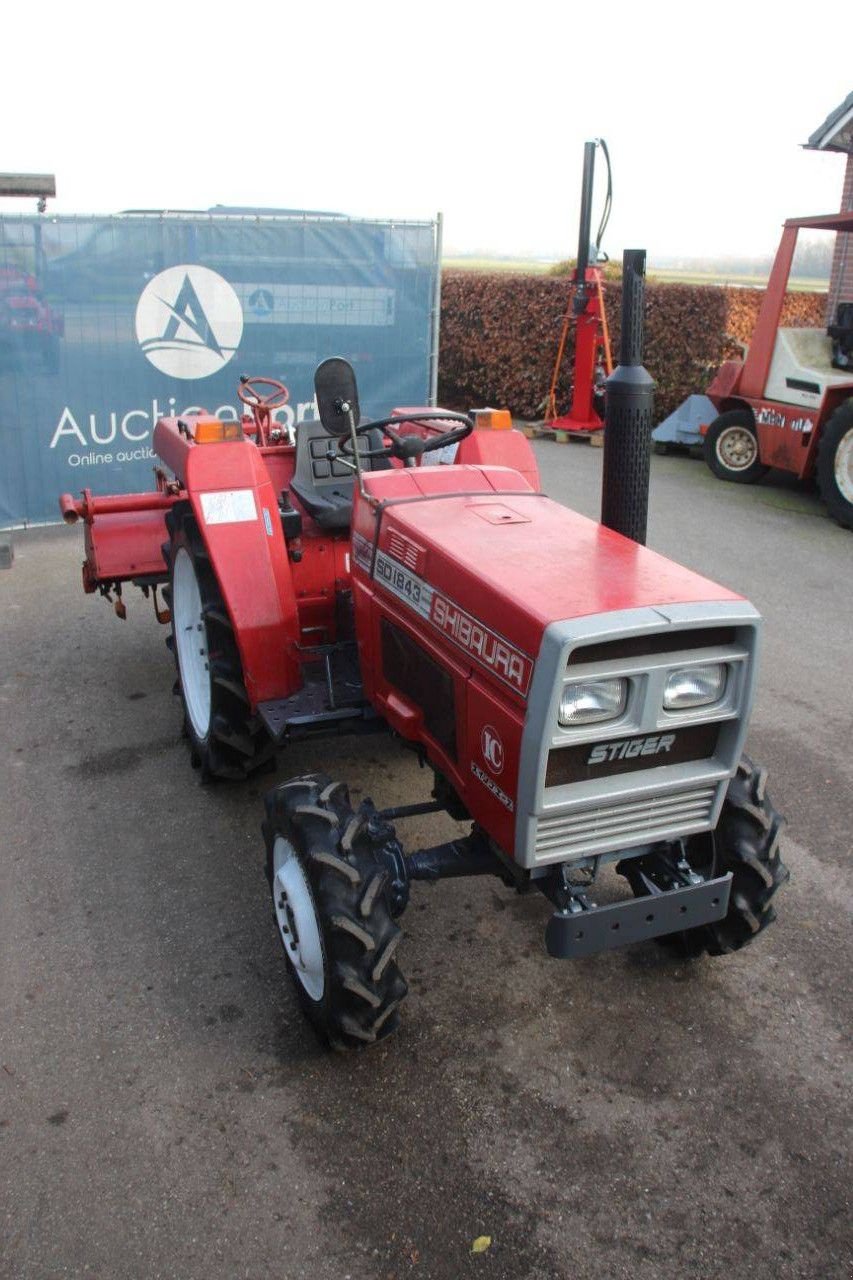 Traktor del tipo Shibaura SD1843, Gebrauchtmaschine In Antwerpen (Immagine 7)