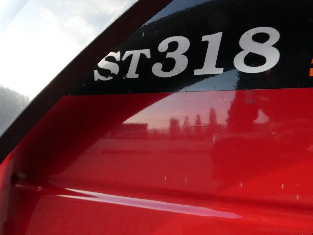 Traktor of the type Shibaura ST318 4wd / 0635 Draaiuren / Voorlader, Gebrauchtmaschine in Swifterband (Picture 9)