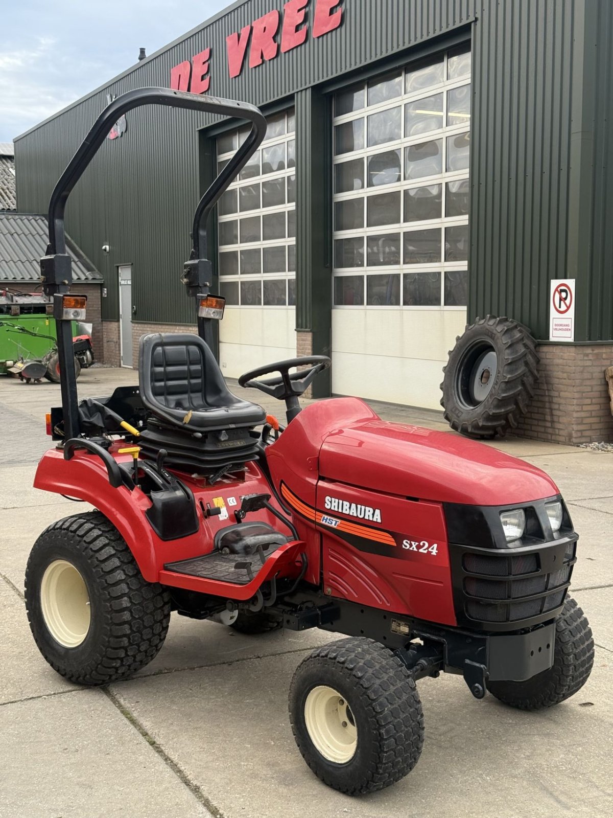 Traktor des Typs Shibaura Sx24, Gebrauchtmaschine in Wadenoijen (Bild 3)