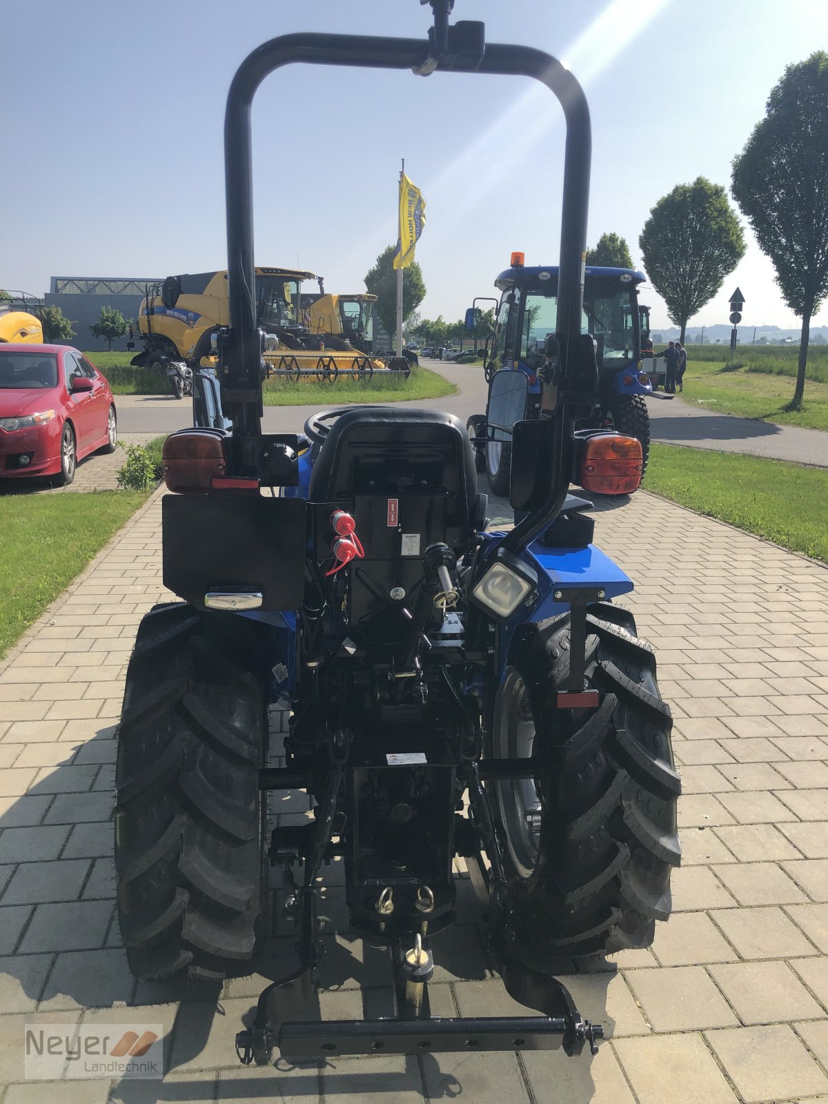 Traktor of the type Solis 16, Neumaschine in Bad Waldsee Mennisweiler (Picture 7)