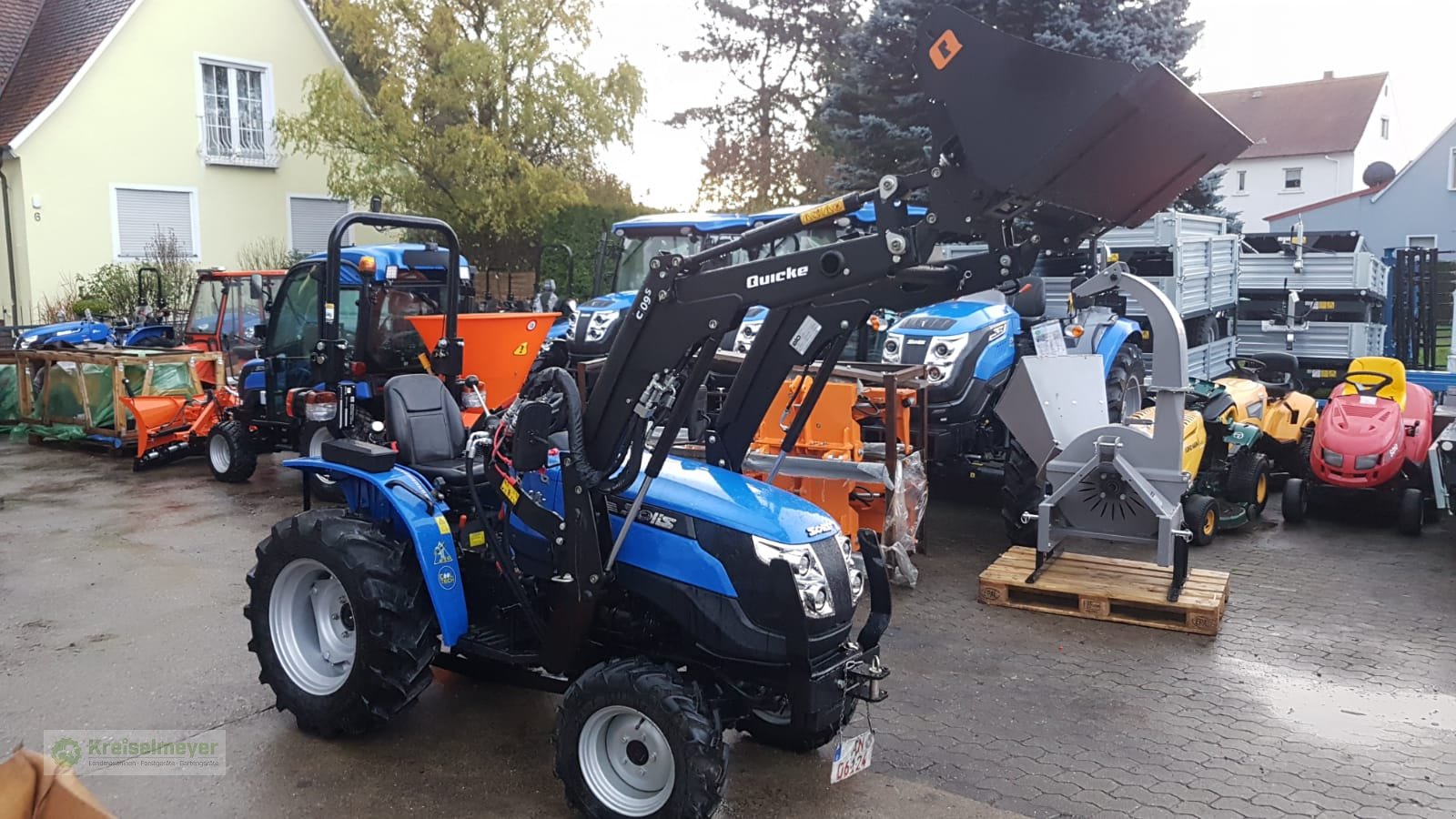 Traktor des Typs Solis 20 + Alö Quicke C09s Frontlader + Schaufel + inkl. Zulassungspapiere NEU, Neumaschine in Feuchtwangen (Bild 4)