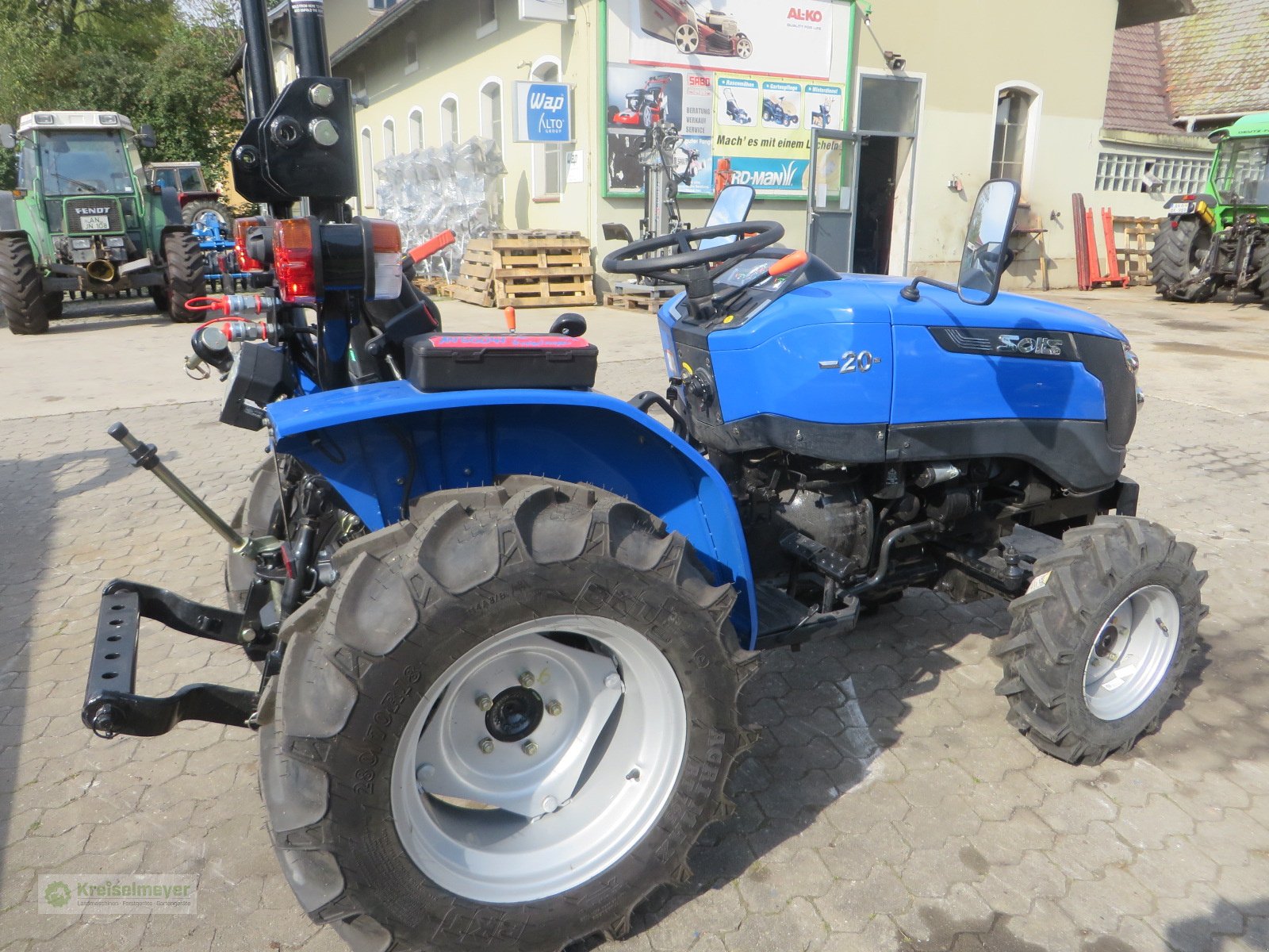 Traktor des Typs Solis 20 + breite Radialbereifung + Straßenzulassung *AKTION* Kleintraktor, Neumaschine in Feuchtwangen (Bild 4)