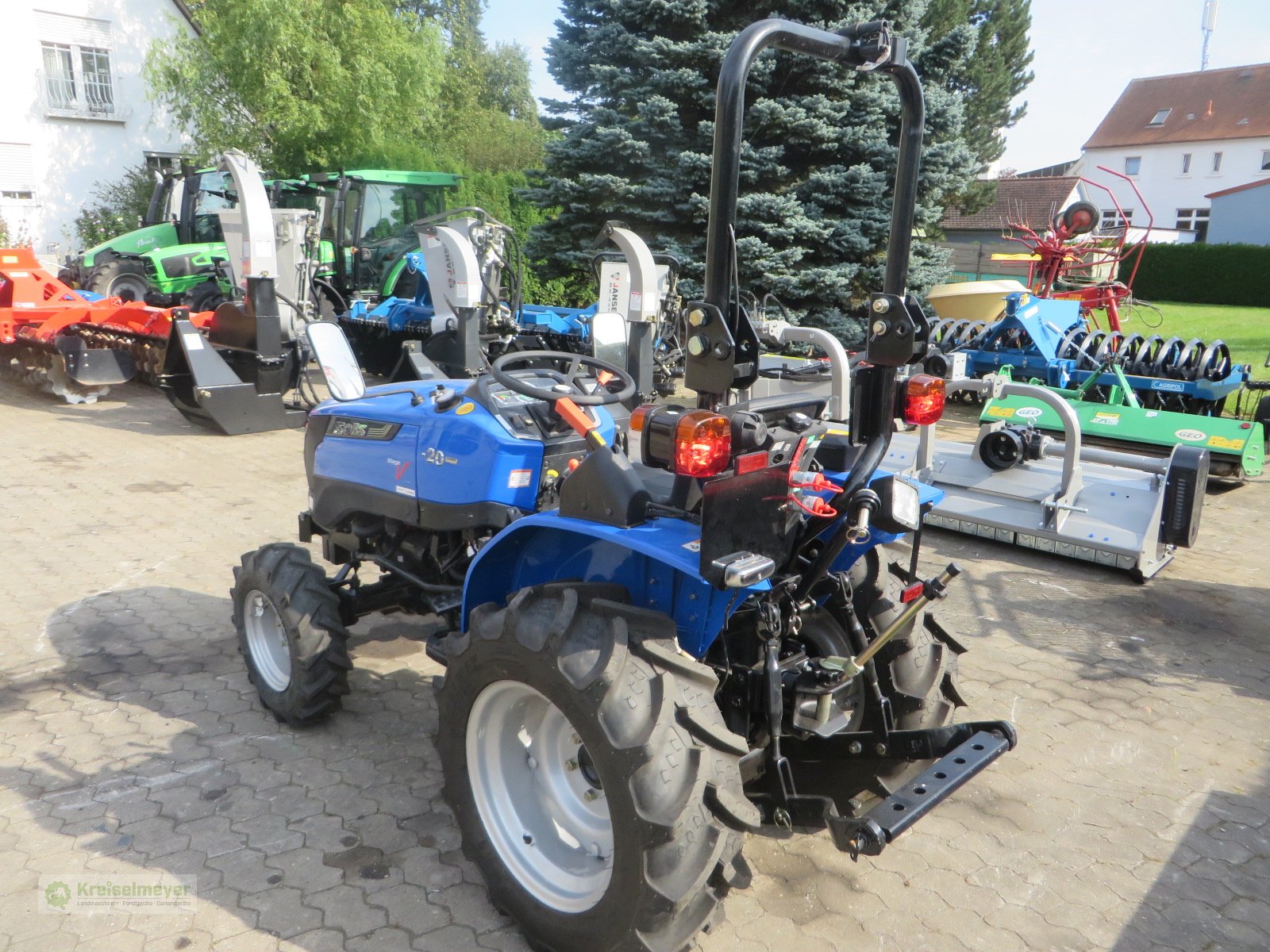 Traktor des Typs Solis 20 + breite Radialbereifung + Straßenzulassung *AKTION* Kleintraktor, Neumaschine in Feuchtwangen (Bild 5)