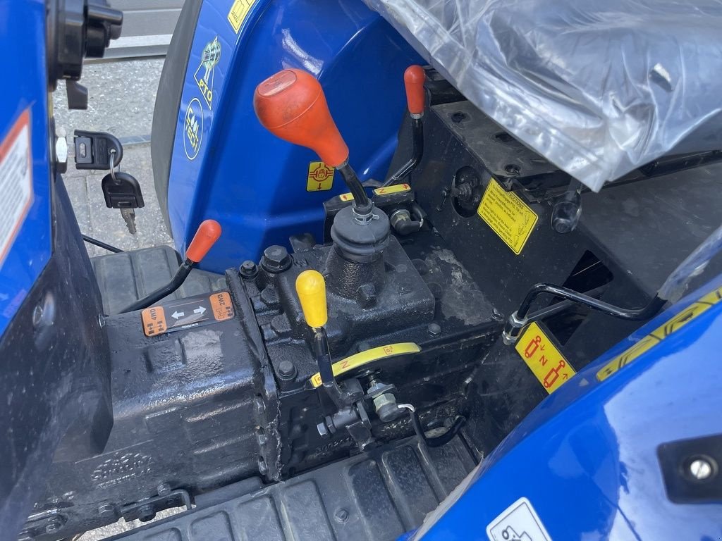 Traktor του τύπου Solis 20 minitractor NIEUW (18.5 PK mitsubishi) incl gazonbanden, Neumaschine σε Neer (Φωτογραφία 9)