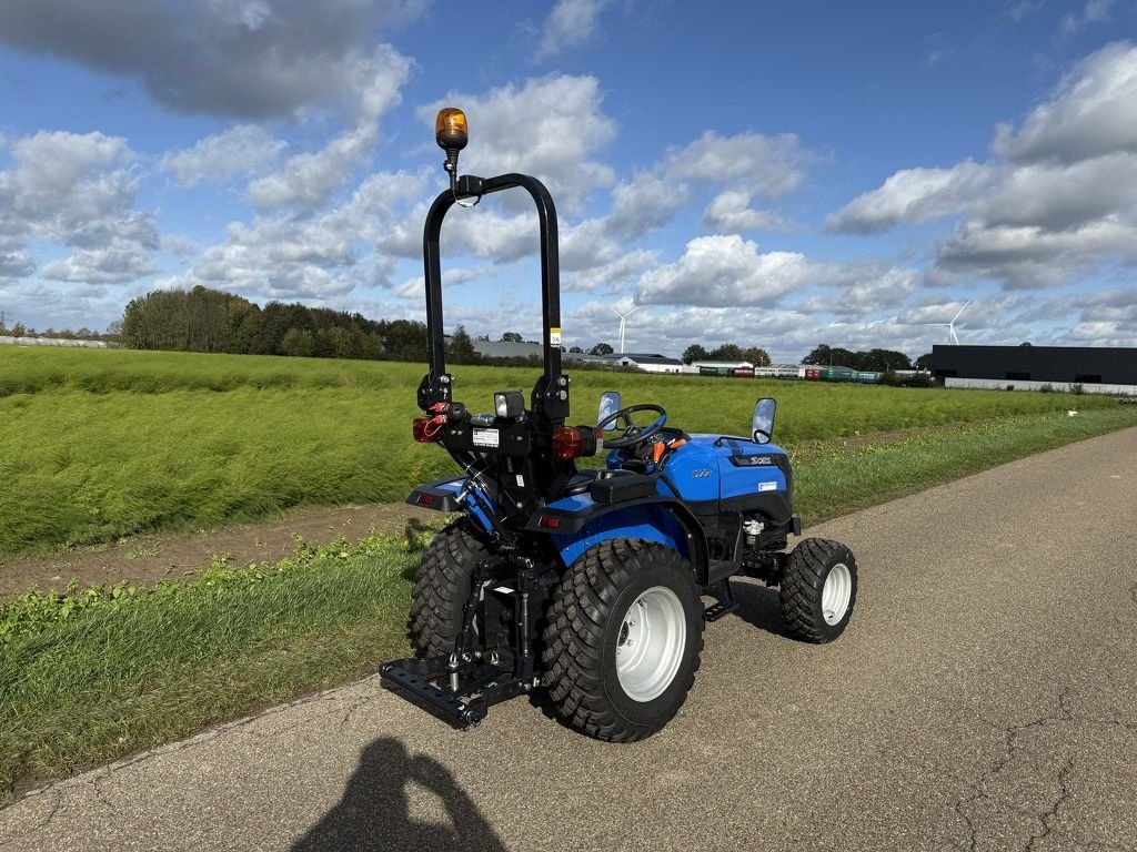 Traktor des Typs Solis 22 minitractor NIEUW - 5 jaar GARANTIE - optie galaxy banden, Neumaschine in Neer (Bild 9)