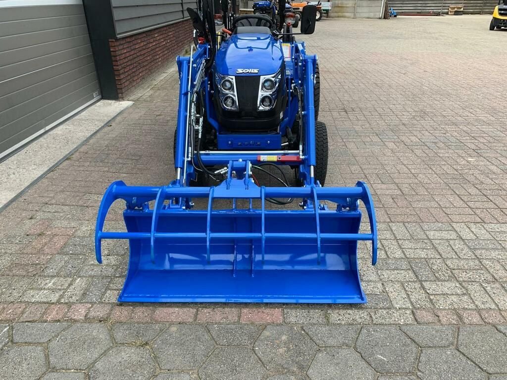 Traktor типа Solis 26 4WD 24.5 PK minitractor NIEUW + frontlader / GAZONBANDEN, Neumaschine в Neer (Фотография 11)