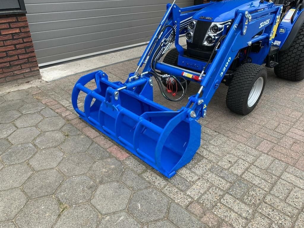 Traktor типа Solis 26 4WD 24.5 PK minitractor NIEUW + frontlader / GAZONBANDEN, Neumaschine в Neer (Фотография 10)