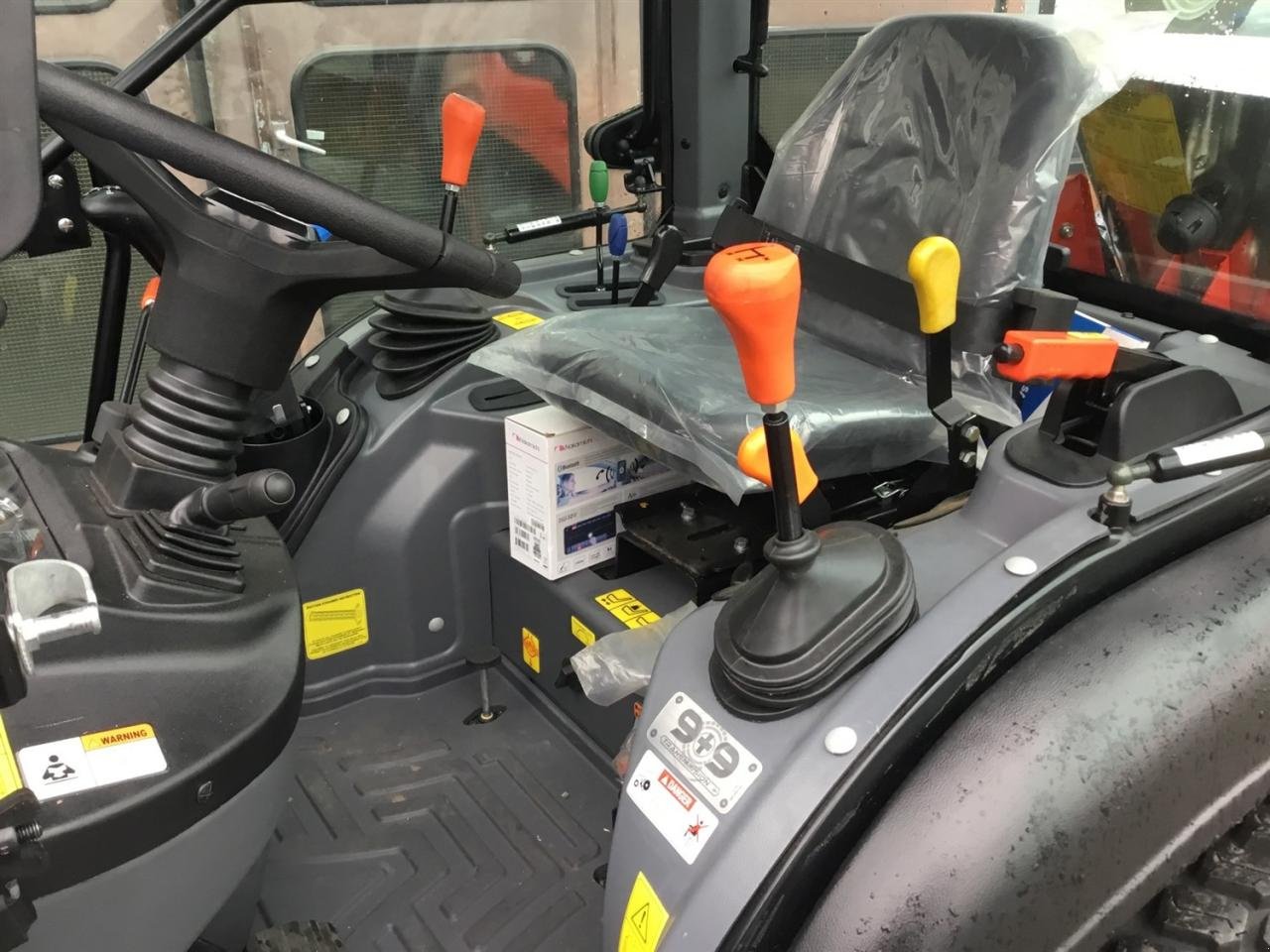 Traktor typu Solis 26 9+9 CAB FH, Neumaschine w Ampfing (Zdjęcie 13)