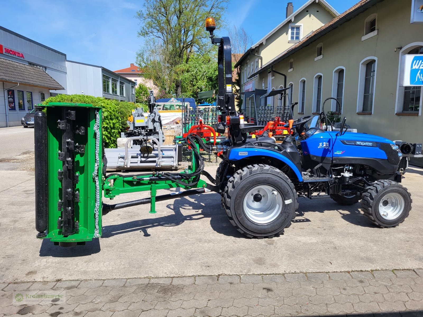Traktor des Typs Solis 26 9+9 mit Ausliegemulcher 125cm + Industriereifen + Straßenzulassung NEU Allrad, Neumaschine in Feuchtwangen (Bild 5)