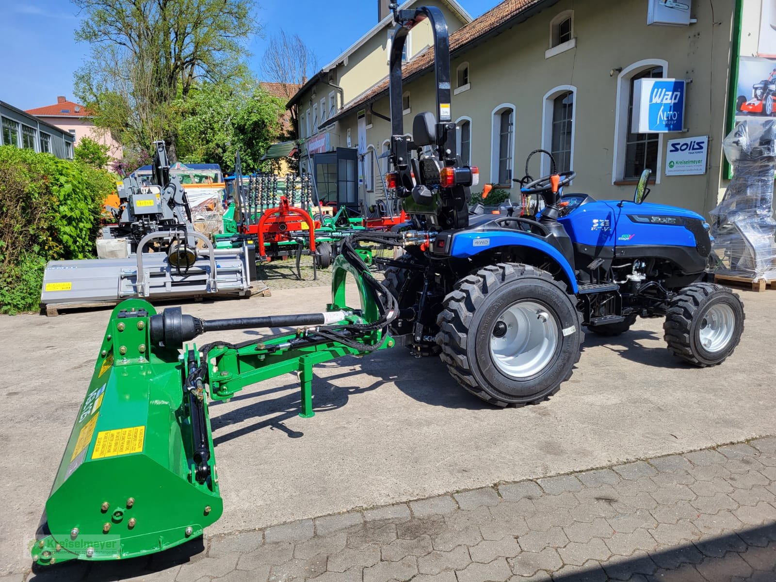 Traktor des Typs Solis 26 9+9 mit Ausliegemulcher 125cm + Industriereifen + Straßenzulassung NEU Allrad, Neumaschine in Feuchtwangen (Bild 2)