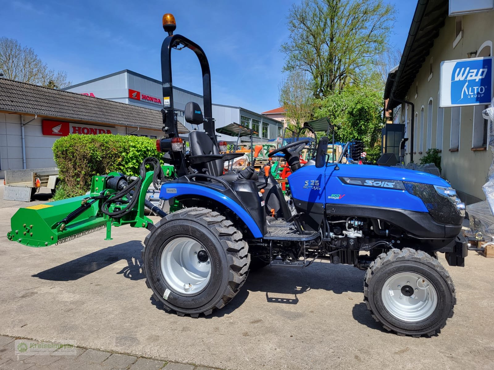 Traktor typu Solis 26 9+9 mit Ausliegemulcher 125cm + Industriereifen + Straßenzulassung NEU Allrad, Neumaschine v Feuchtwangen (Obrázek 17)