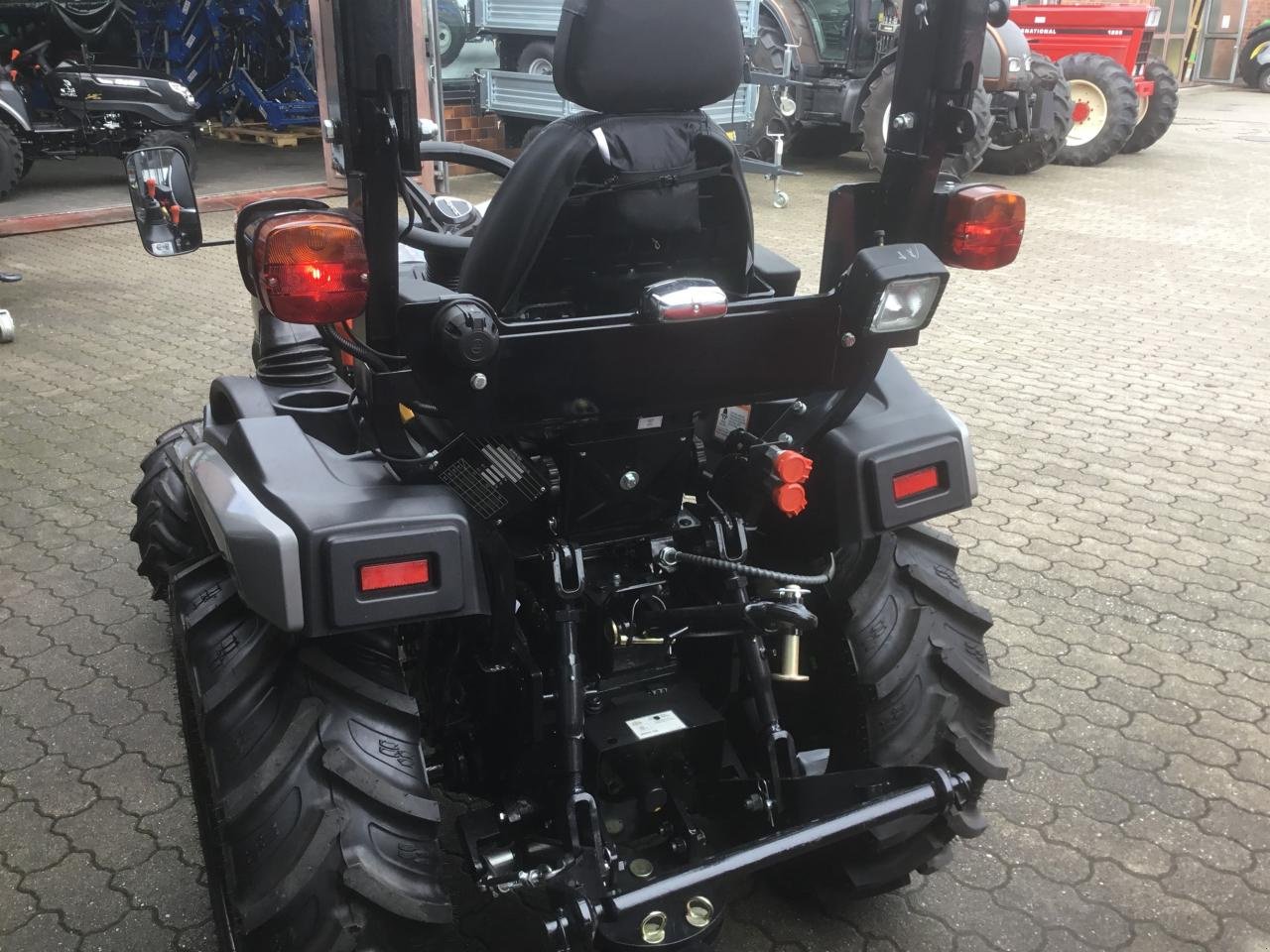 Traktor типа Solis 26 9+9 Panther, Neumaschine в Hartkirchen (Фотография 4)