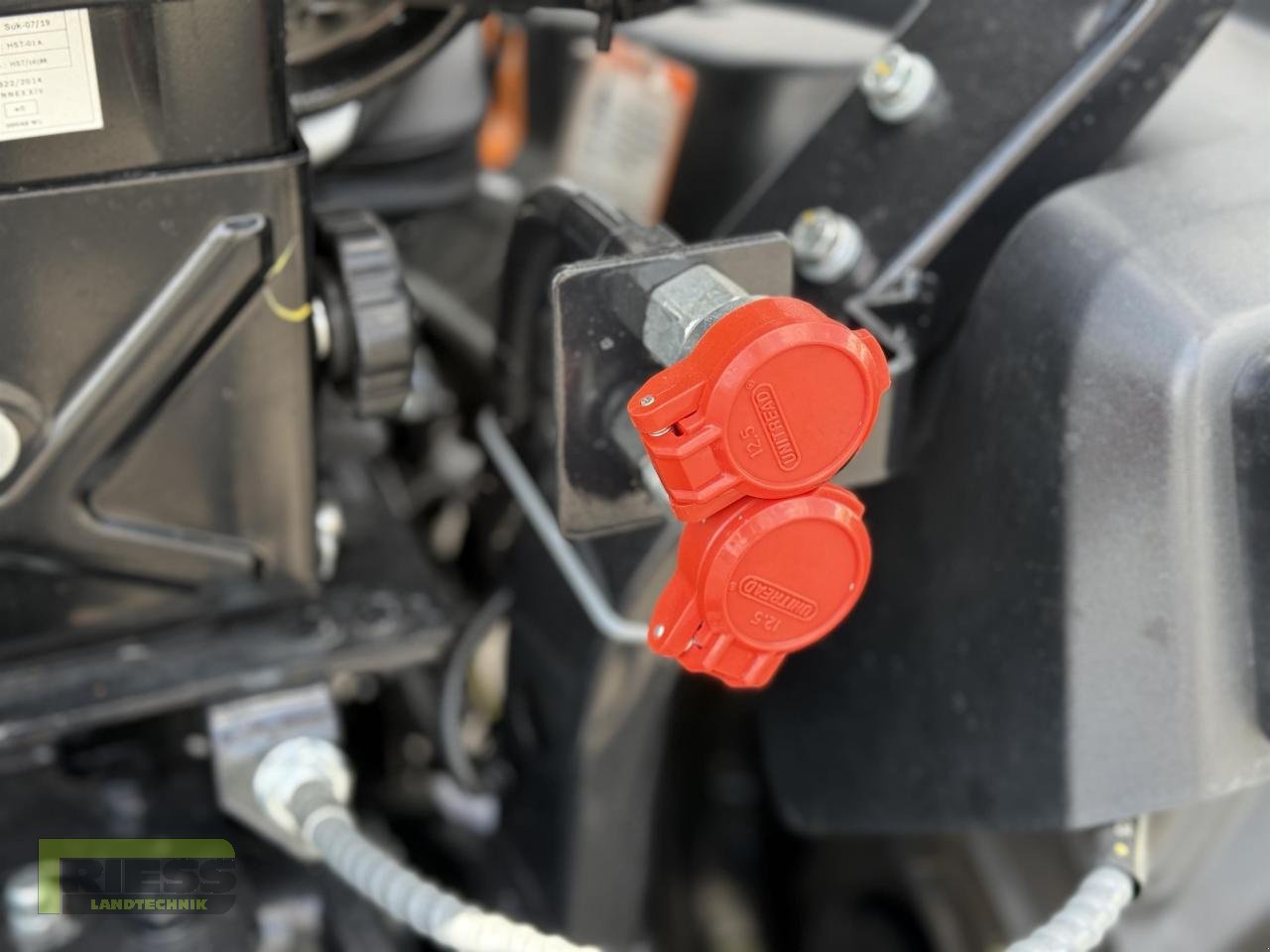 Traktor des Typs Solis 26 9+9 Rops Panther (Black), Neumaschine in Homberg/Ohm - Maulbach (Bild 12)