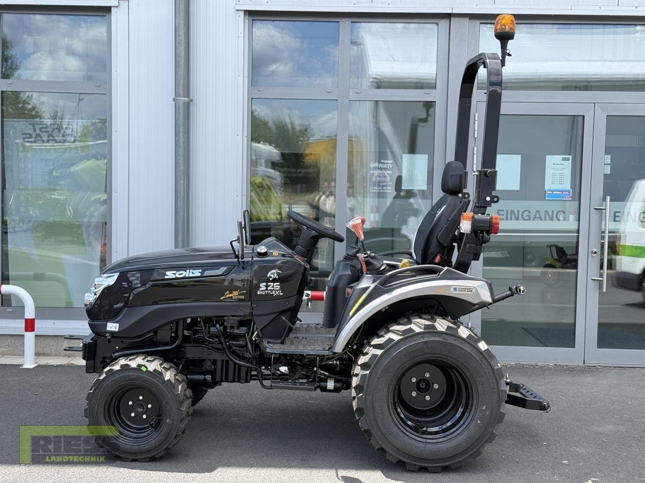 Traktor του τύπου Solis 26 9+9 Rops Panther (Black), Neumaschine σε Homberg/Ohm - Maulbach (Φωτογραφία 8)