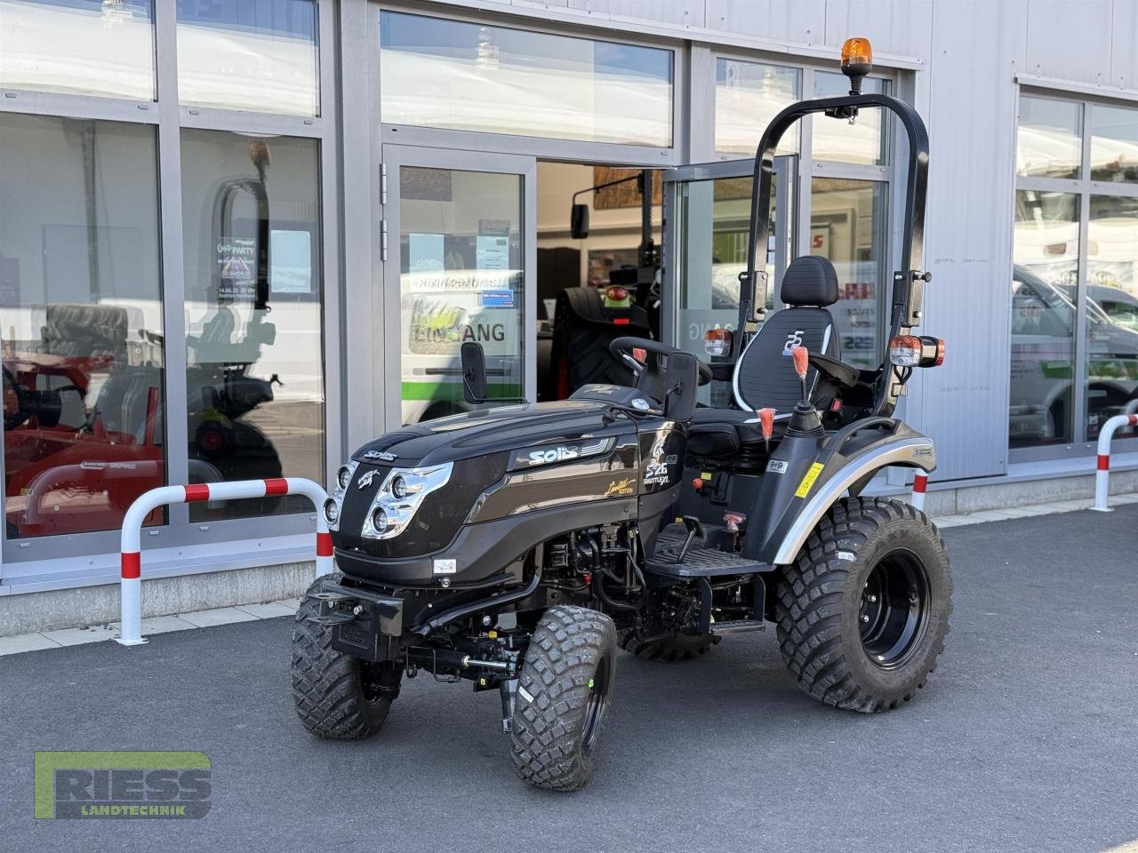 Traktor a típus Solis 26 9+9 Rops Panther, Neumaschine ekkor: Homberg/Ohm - Maulbach (Kép 1)