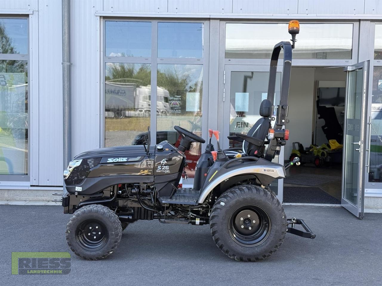 Traktor a típus Solis 26 9+9 Rops Panther, Neumaschine ekkor: Homberg/Ohm - Maulbach (Kép 9)