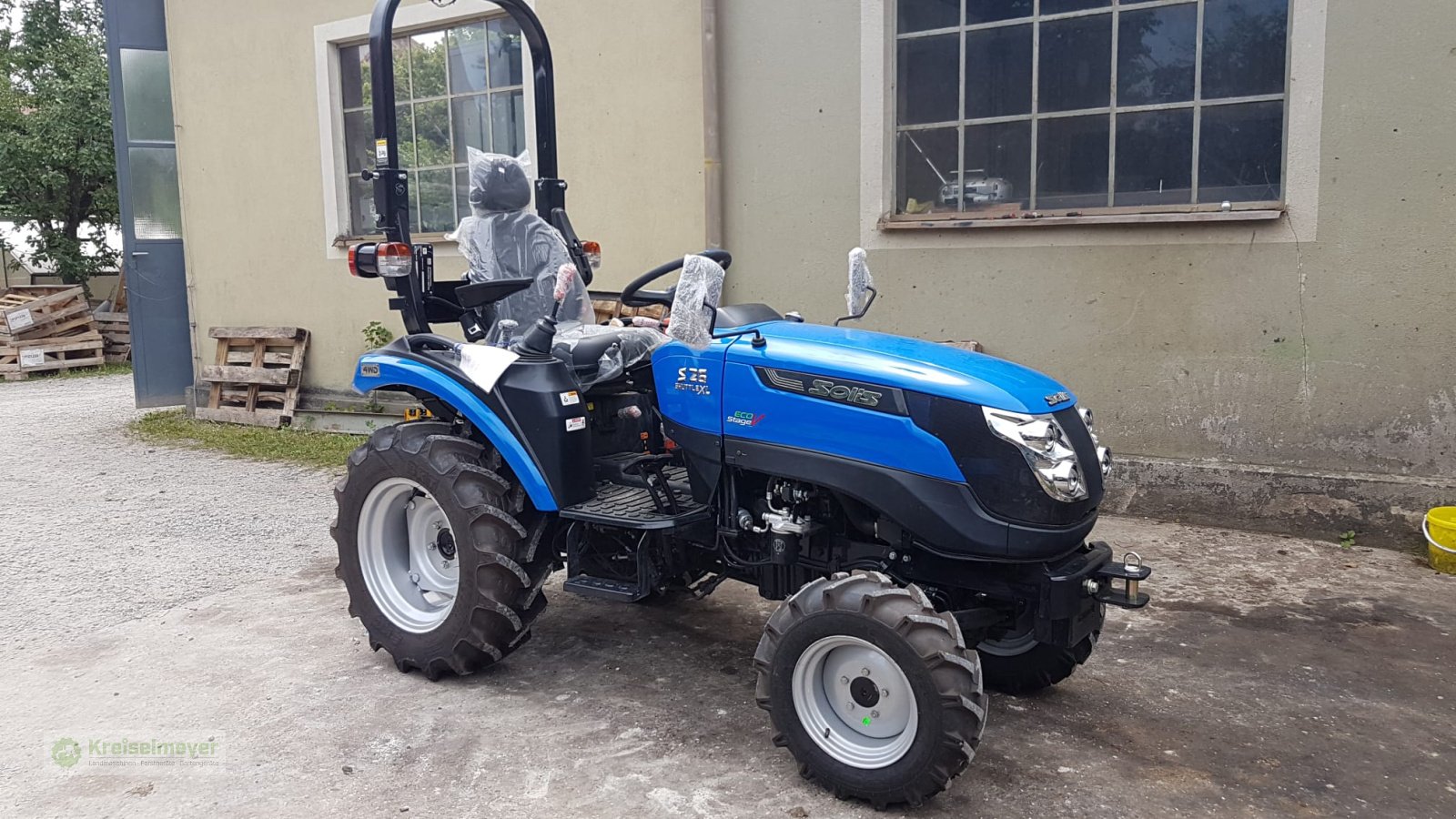 Traktor του τύπου Solis 26 9+9 Shuttle XL + Straßenzulassung + Allrad + Radial-Bereifung NEU, Neumaschine σε Feuchtwangen (Φωτογραφία 1)